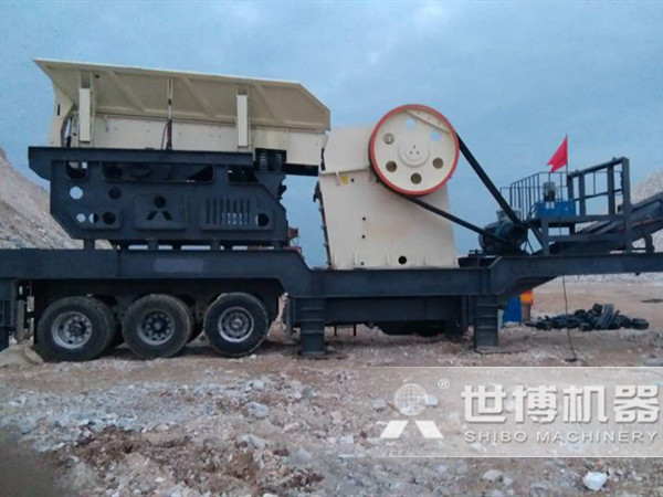 粗碎移動(dòng)破碎機