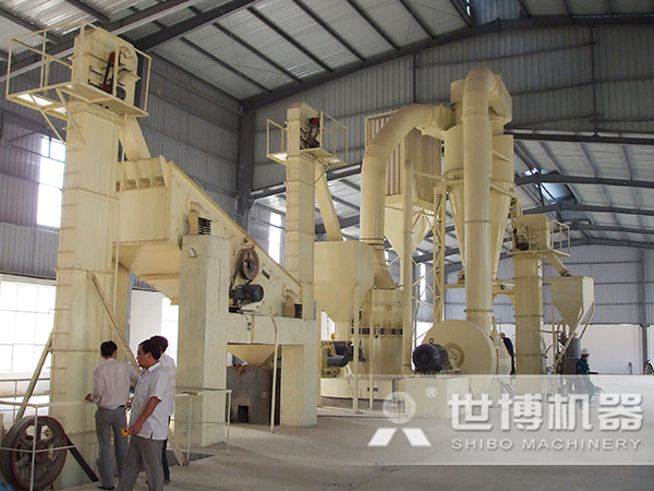 雷蒙磨粉機生產(chǎn)現場(chǎng)