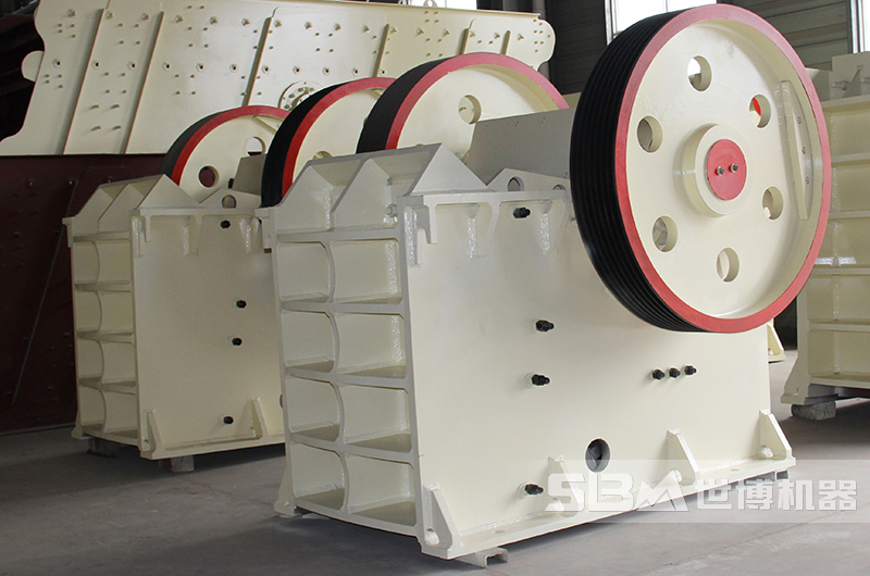 PE1500x1800顎式破碎機