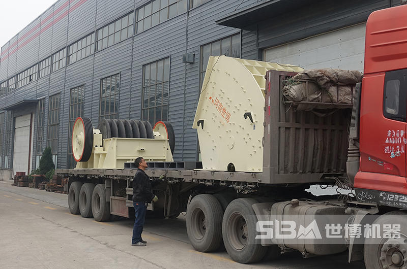 世博碎石機裝車(chē)發(fā)貨