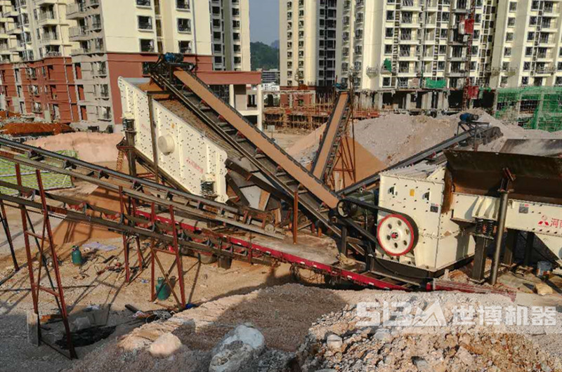 建筑垃圾破碎機現場(chǎng)圖