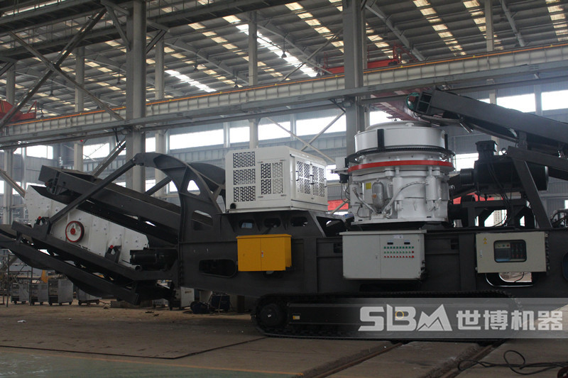 履帶中細碎移動(dòng)建筑垃圾破碎機