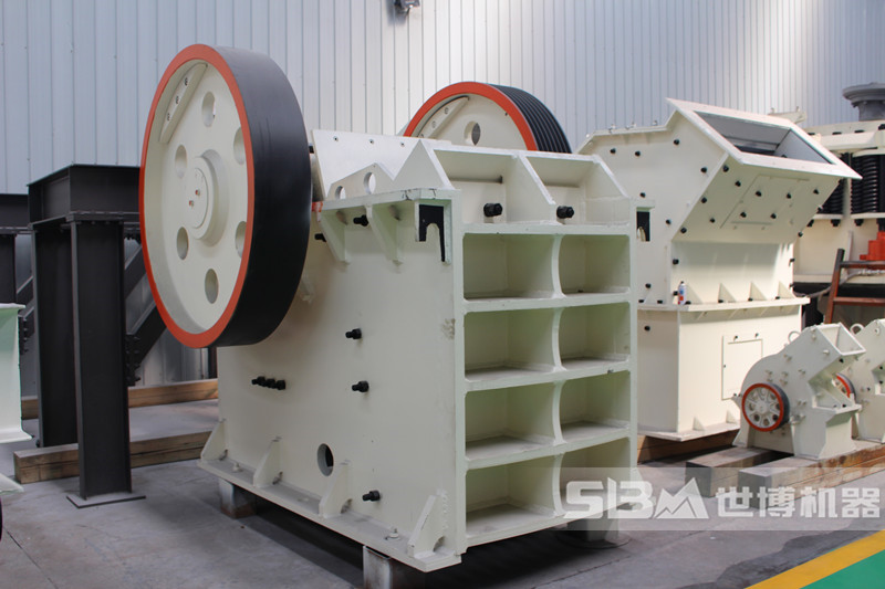 顎式破碎機，大石頭破碎專(zhuān)用破碎機