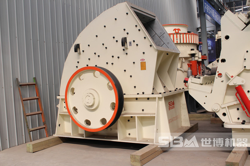 重型錘式破碎機，能破一米多的大石頭