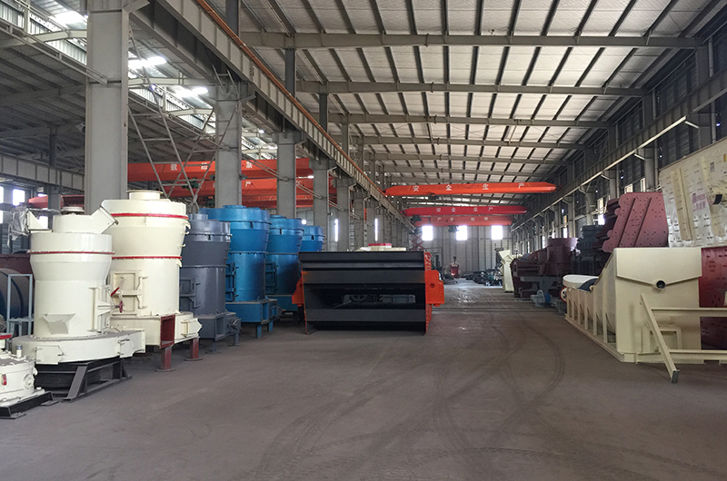 河南世博磨粉機廠(chǎng)家