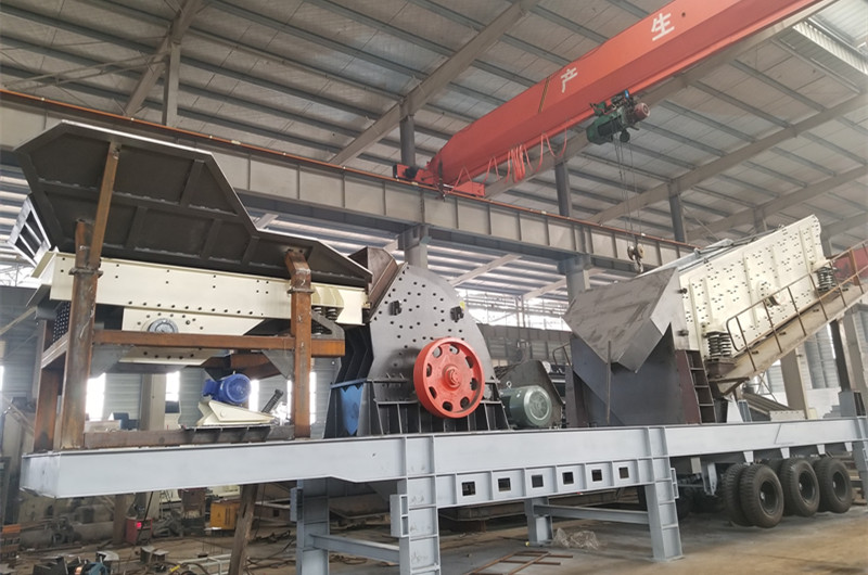 移動(dòng)破碎喂料一體機，移動(dòng)重錘式破碎機