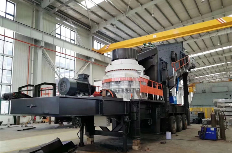 輪胎式建筑垃圾破碎車(chē)