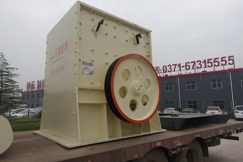 箱式破碎機，簡(jiǎn)單實(shí)用的石灰石破碎機