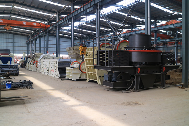 VSI鵝卵石制砂整形機車(chē)間圖