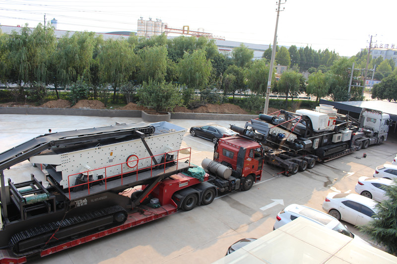 履帶移動(dòng)石子破碎機發(fā)貨1