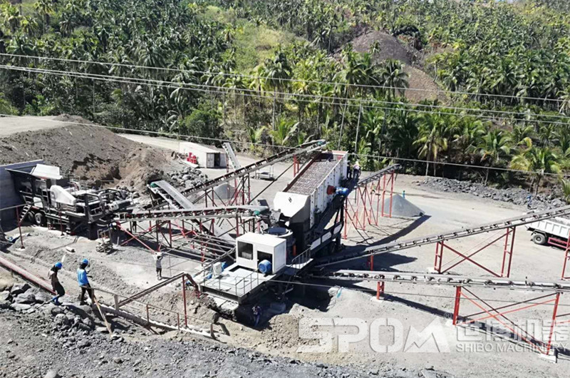 輪胎式移動(dòng)碎石加工設備現場(chǎng)