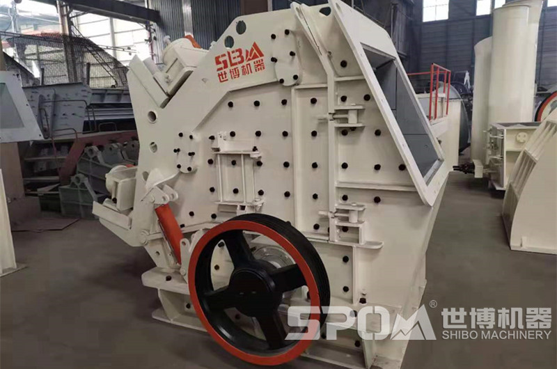 大口反擊式破碎機，建筑石料粗碎設備