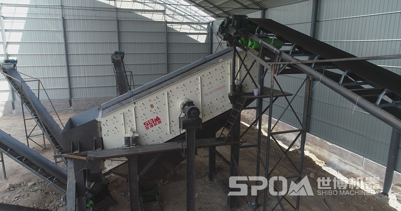 某客戶(hù)現場(chǎng)振動(dòng)篩安裝完畢