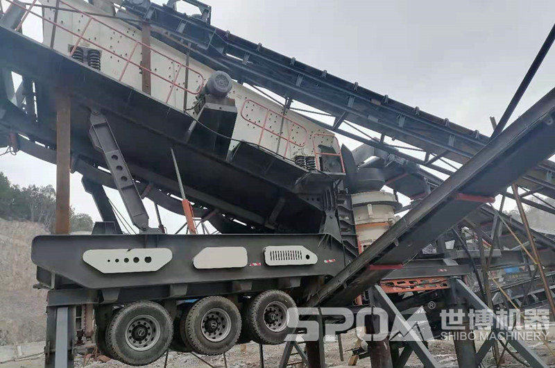 圓錐破移動(dòng)破碎篩分機