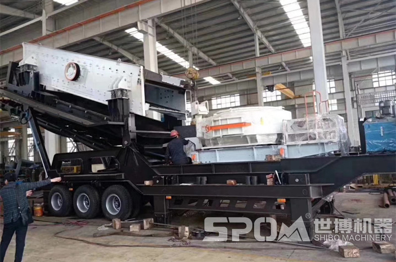 移動(dòng)制砂機生產(chǎn)車(chē)間，組裝半成品