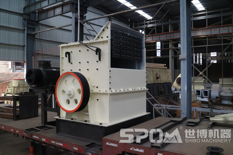 箱式破碎機，能破碎二十公分石英石