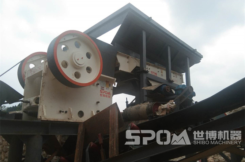 鵝卵石破碎生產(chǎn)線(xiàn)現場(chǎng)圖