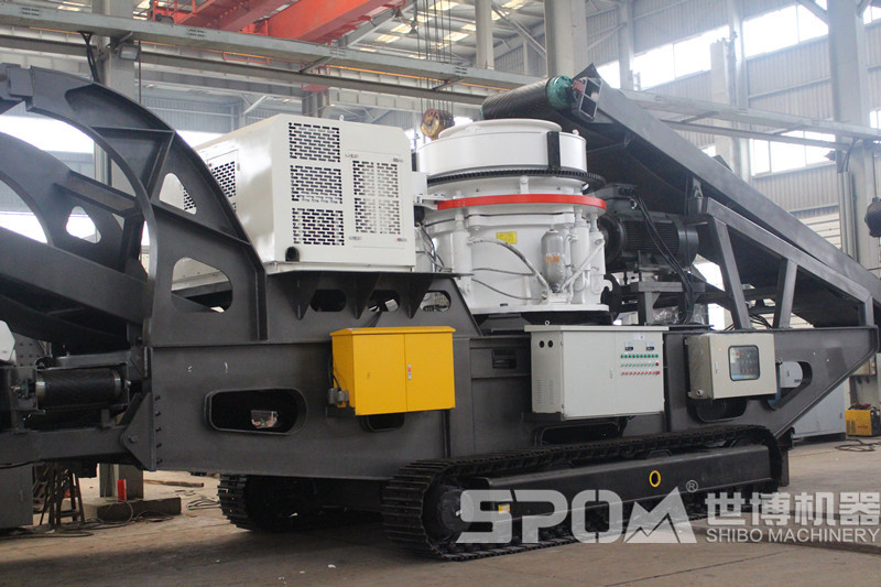 大型移動(dòng)破碎機，履帶式圓錐破碎站