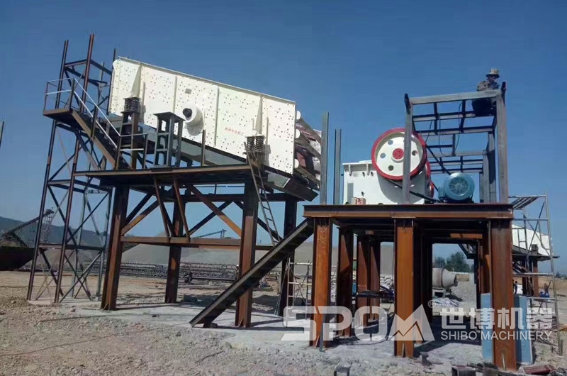 石料場(chǎng)振動(dòng)篩碎石機