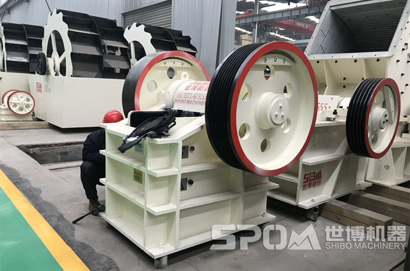 便宜的石頭石子機，找源頭生產(chǎn)廠(chǎng)家河南世博