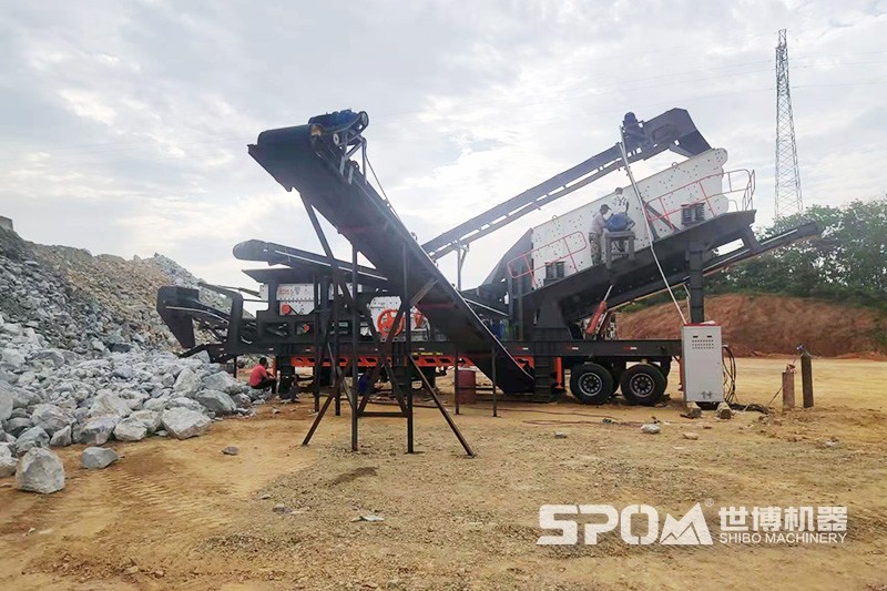 三合一移動(dòng)反擊式破碎機，反擊破移動(dòng)式破碎站現場(chǎng)圖